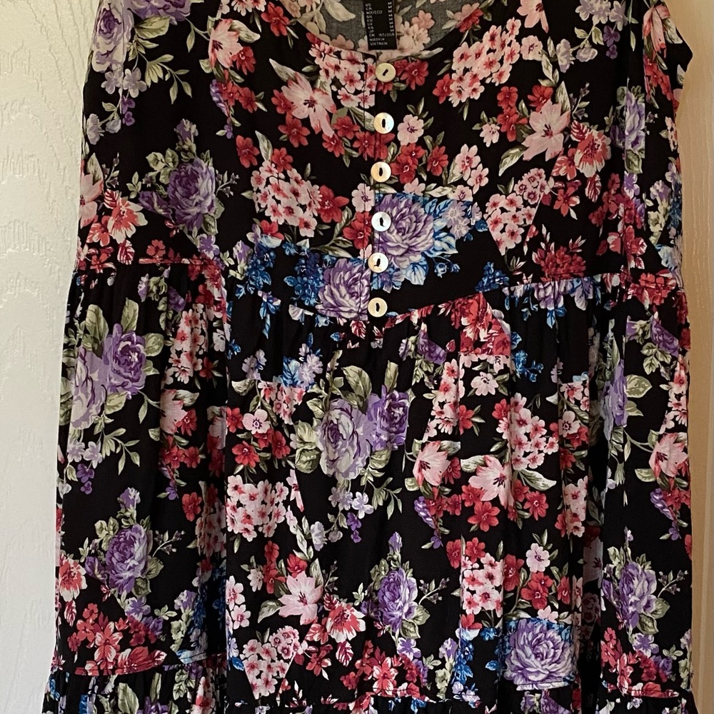 Floral Sleeveless Short Dress by Forever 21 size Medium